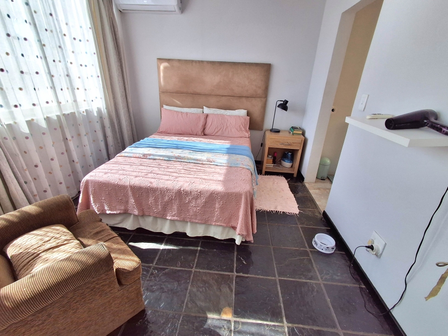 4 Bedroom Property for Sale in Glenwood KwaZulu-Natal