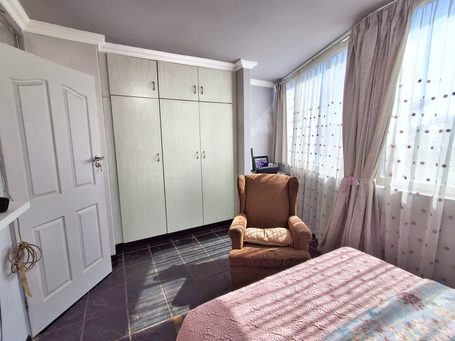 4 Bedroom Property for Sale in Glenwood KwaZulu-Natal