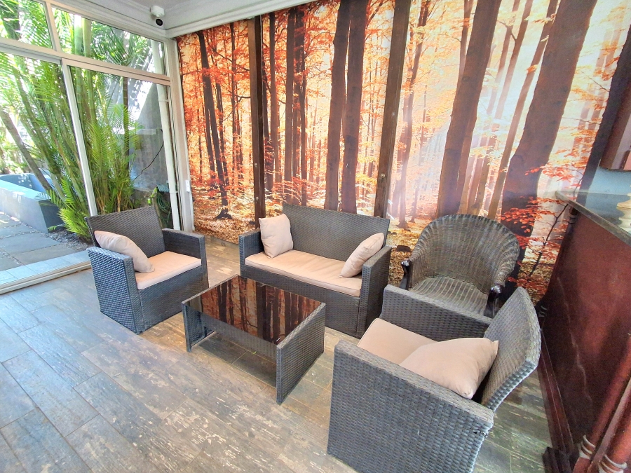 4 Bedroom Property for Sale in Glenwood KwaZulu-Natal