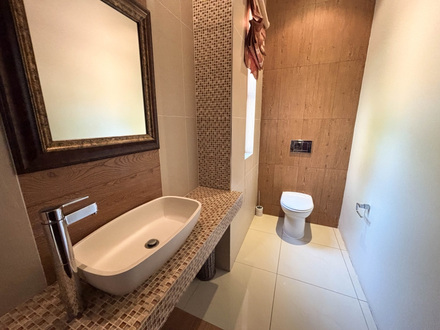 4 Bedroom Property for Sale in Hawaan Forest Estate KwaZulu-Natal