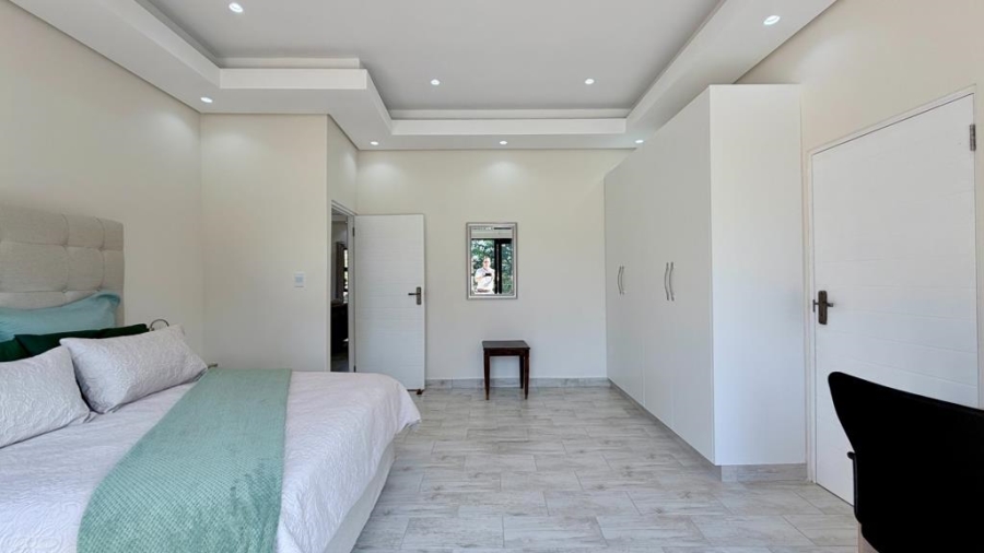 5 Bedroom Property for Sale in Zinkwazi Beach KwaZulu-Natal