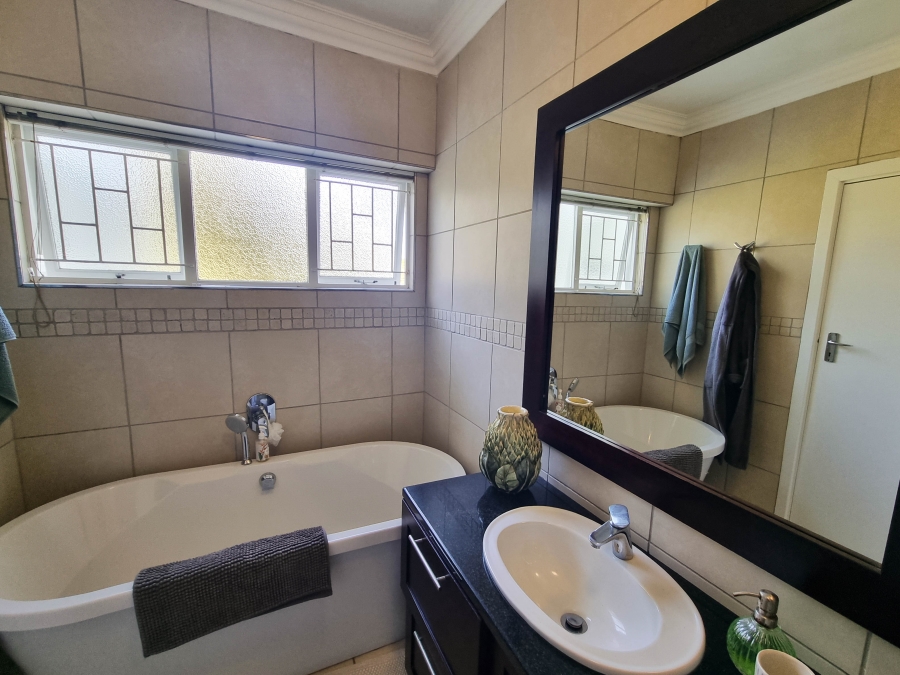 3 Bedroom Property for Sale in Umhlanga KwaZulu-Natal