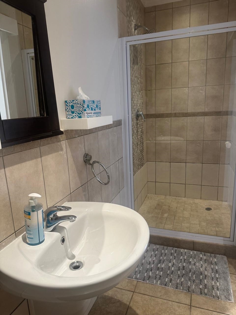 To Let 2 Bedroom Property for Rent in Umhlanga KwaZulu-Natal