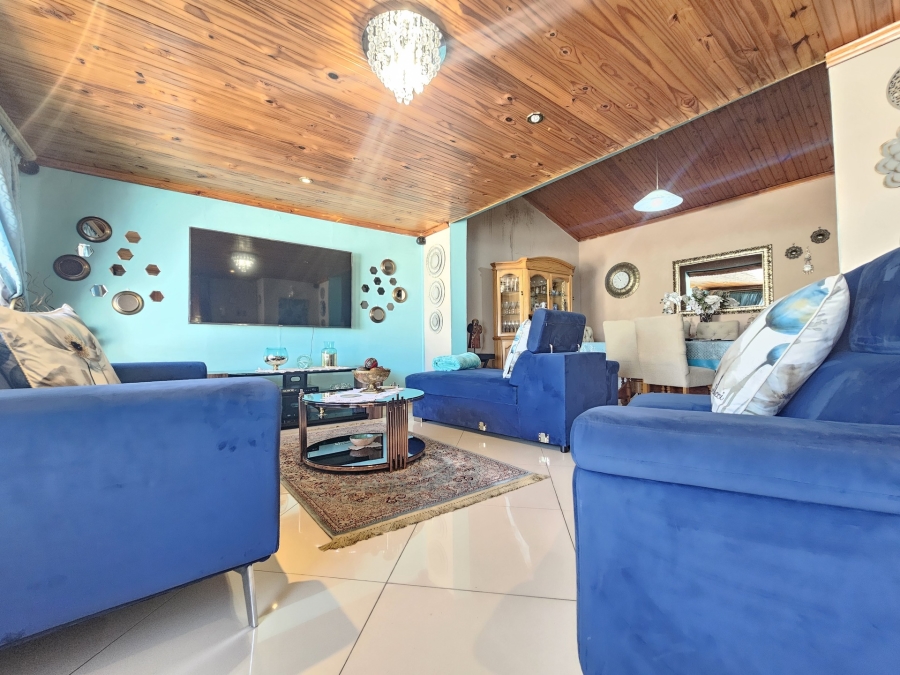 3 Bedroom Property for Sale in Stonebridge KwaZulu-Natal