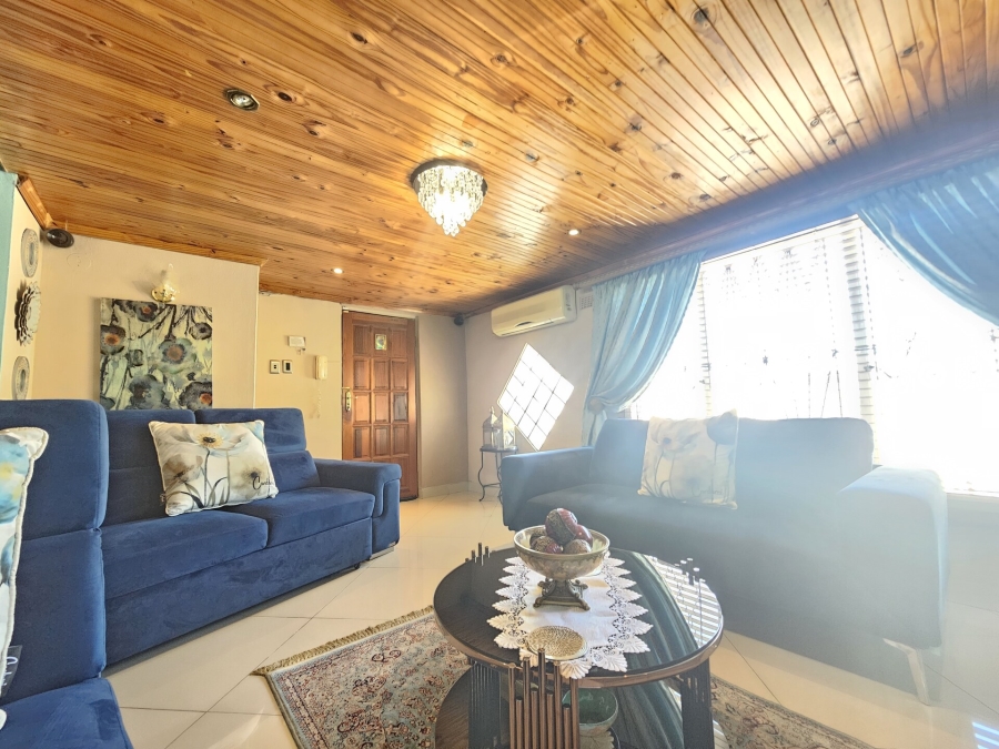 3 Bedroom Property for Sale in Stonebridge KwaZulu-Natal