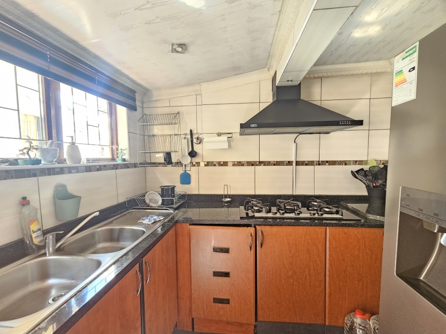 3 Bedroom Property for Sale in Stonebridge KwaZulu-Natal