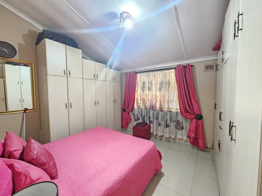 3 Bedroom Property for Sale in Stonebridge KwaZulu-Natal