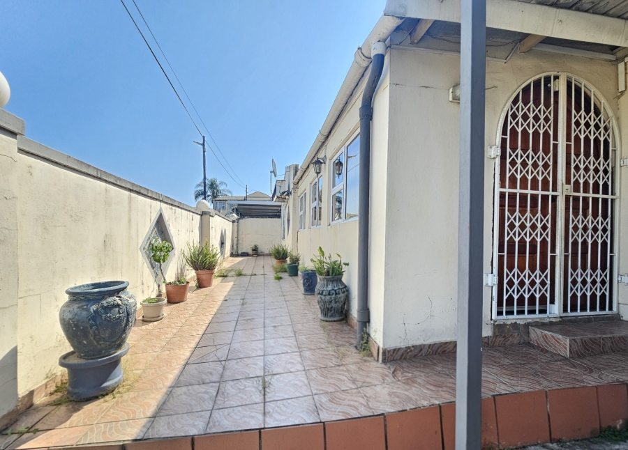 3 Bedroom Property for Sale in Stonebridge KwaZulu-Natal