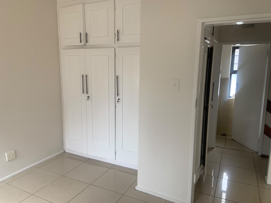 To Let 2 Bedroom Property for Rent in Fields Hill KwaZulu-Natal