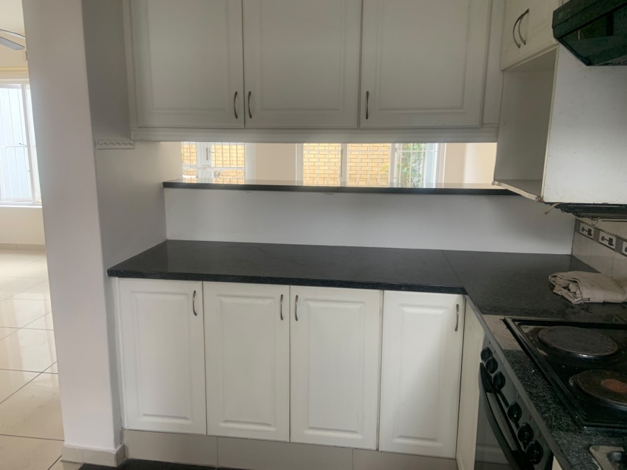 To Let 2 Bedroom Property for Rent in Fields Hill KwaZulu-Natal