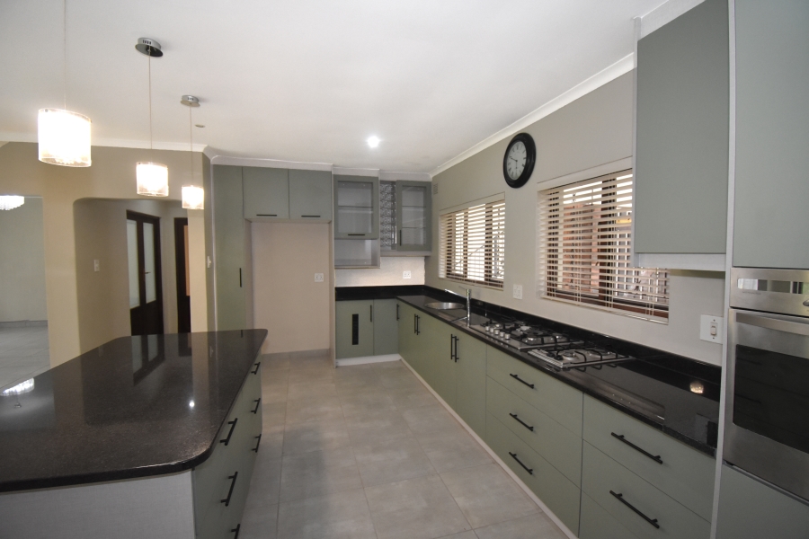 4 Bedroom Property for Sale in Chase Valley KwaZulu-Natal