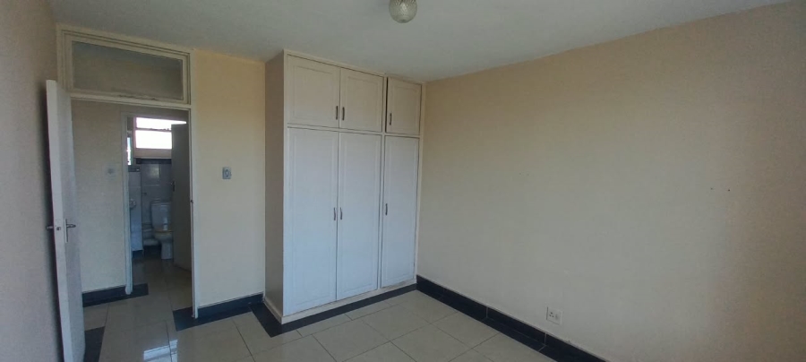 2 Bedroom Property for Sale in Essenwood KwaZulu-Natal