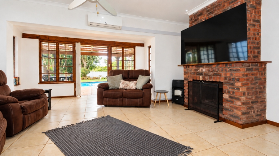 3 Bedroom Property for Sale in Waterfall KwaZulu-Natal