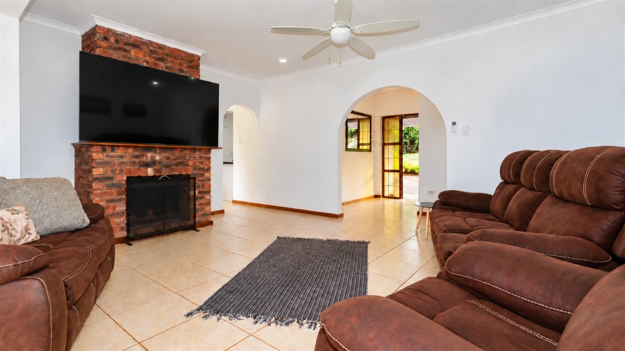 3 Bedroom Property for Sale in Waterfall KwaZulu-Natal