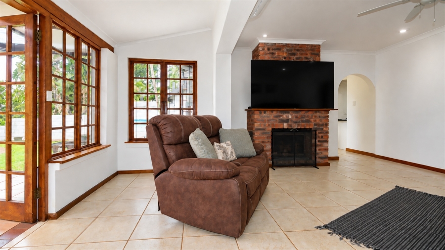 3 Bedroom Property for Sale in Waterfall KwaZulu-Natal
