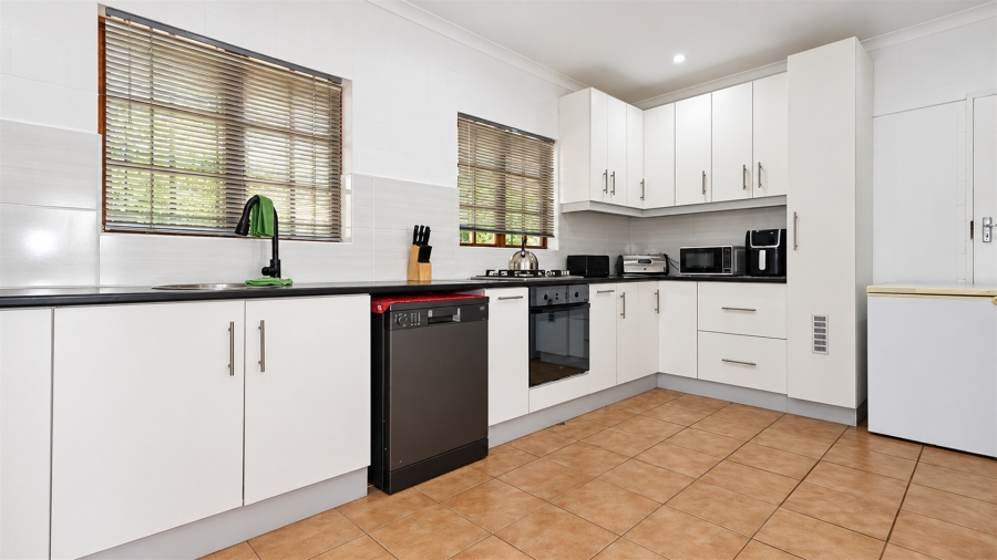 3 Bedroom Property for Sale in Waterfall KwaZulu-Natal