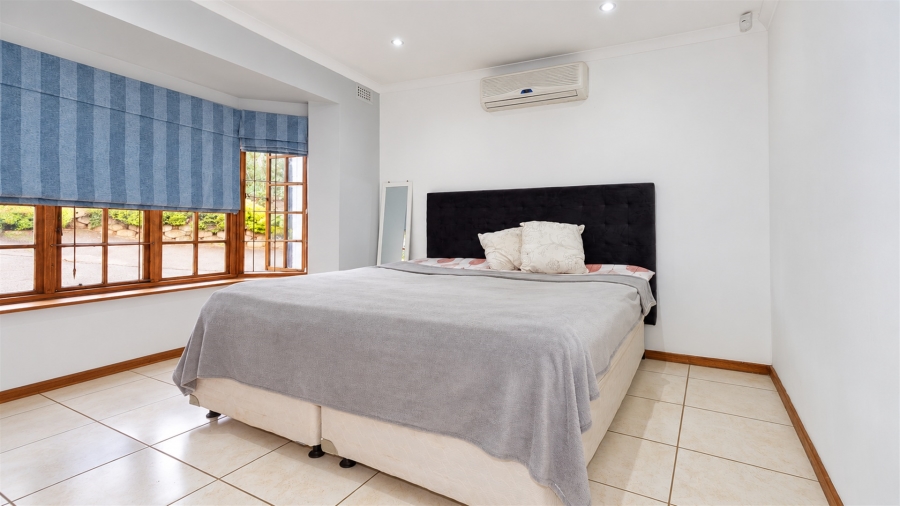 3 Bedroom Property for Sale in Waterfall KwaZulu-Natal