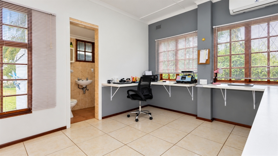 3 Bedroom Property for Sale in Waterfall KwaZulu-Natal