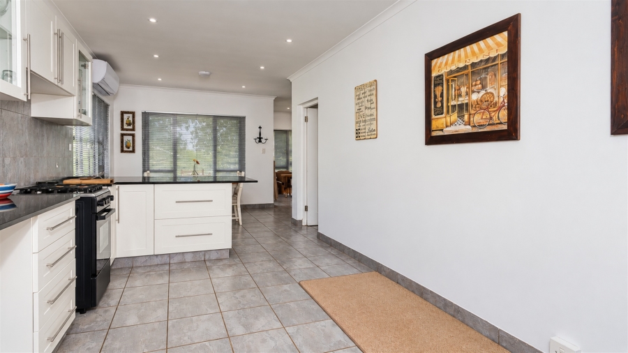 3 Bedroom Property for Sale in Waterfall KwaZulu-Natal