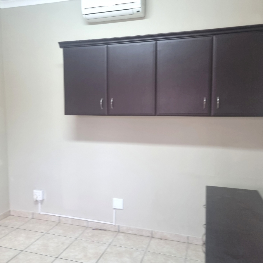 To Let 1 Bedroom Property for Rent in Durban North KwaZulu-Natal
