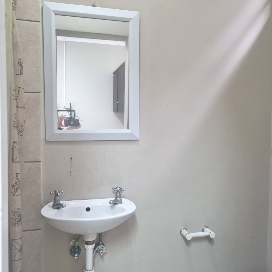 To Let 1 Bedroom Property for Rent in Durban North KwaZulu-Natal