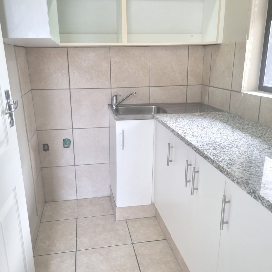 To Let 1 Bedroom Property for Rent in Durban North KwaZulu-Natal