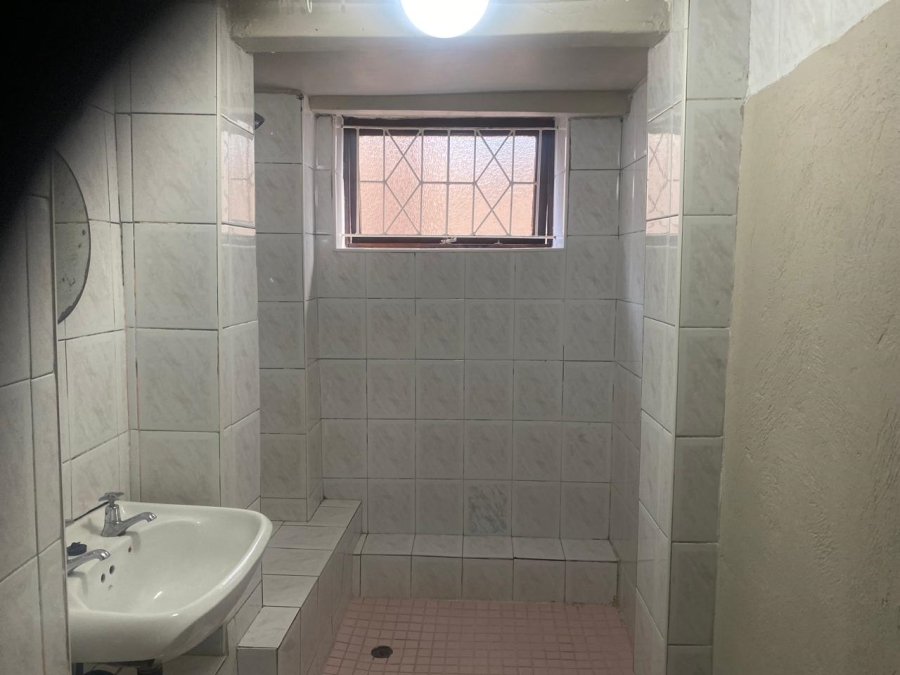 To Let 1 Bedroom Property for Rent in Reservoir Hills KwaZulu-Natal