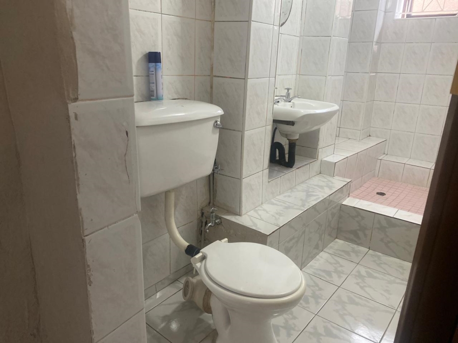 To Let 1 Bedroom Property for Rent in Reservoir Hills KwaZulu-Natal