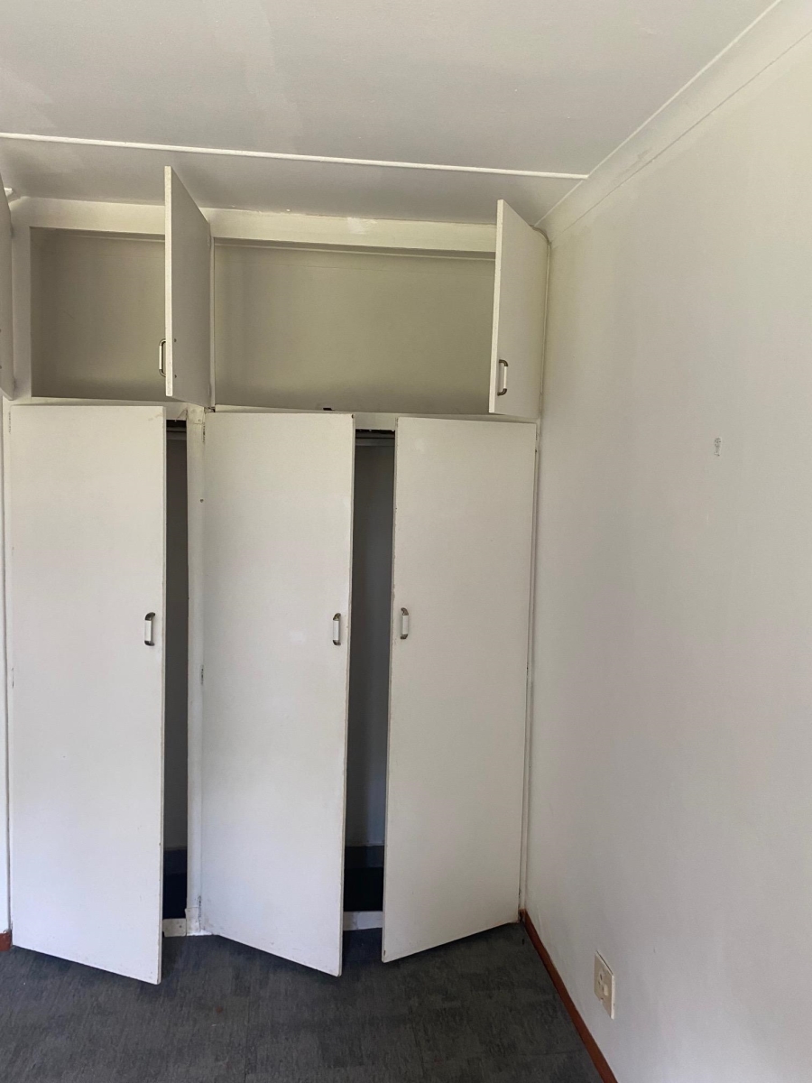 To Let 1 Bedroom Property for Rent in Scottsville KwaZulu-Natal