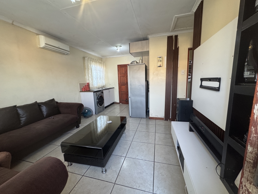 2 Bedroom Property for Sale in Mpophomeni KwaZulu-Natal
