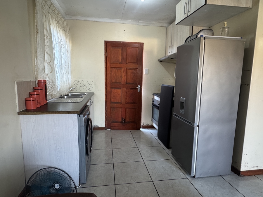 2 Bedroom Property for Sale in Mpophomeni KwaZulu-Natal