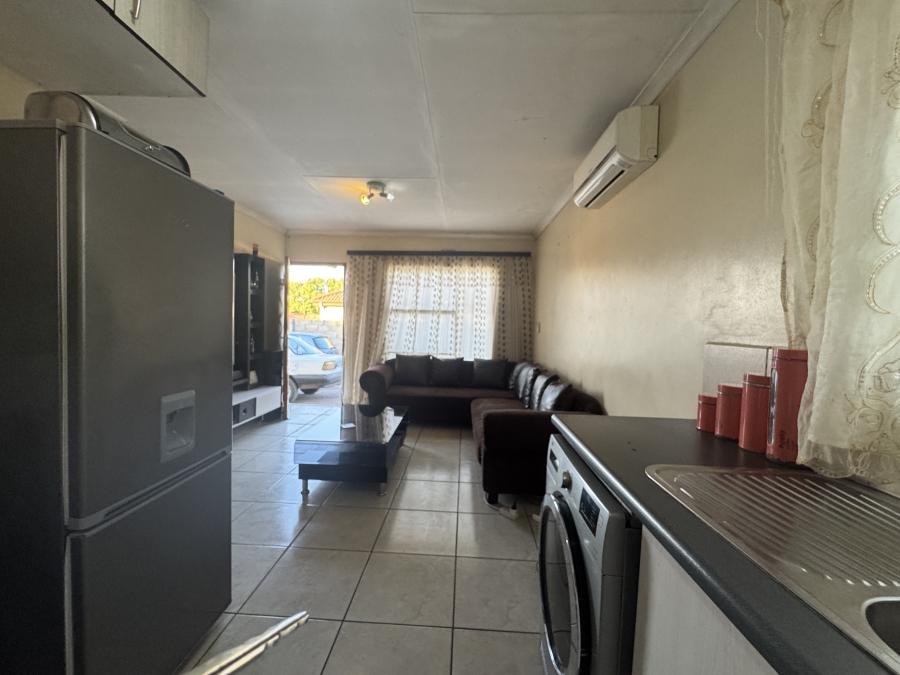 2 Bedroom Property for Sale in Mpophomeni KwaZulu-Natal
