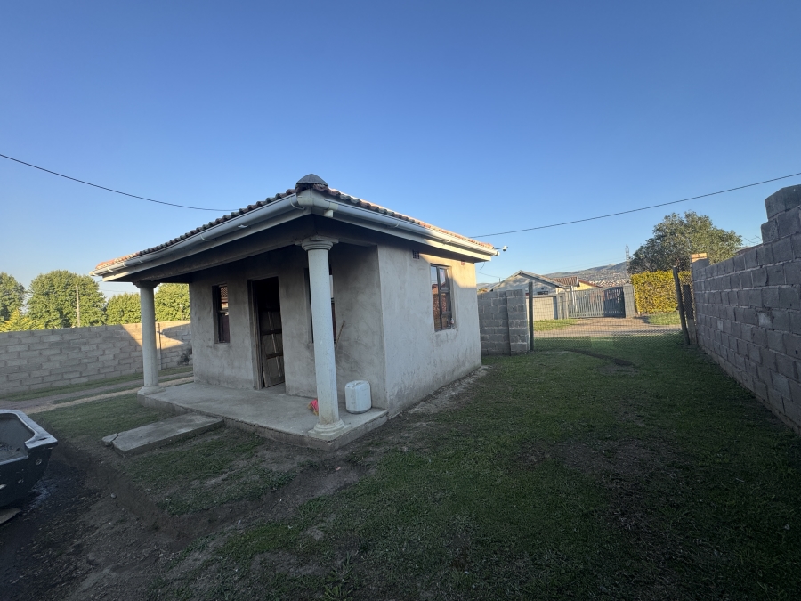 2 Bedroom Property for Sale in Mpophomeni KwaZulu-Natal