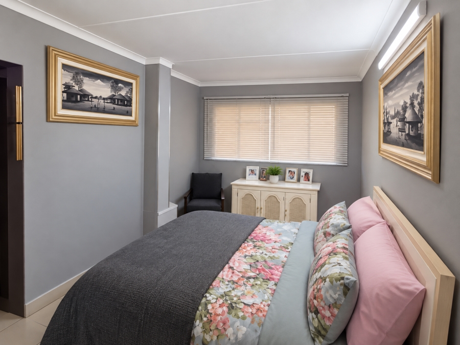 5 Bedroom Property for Sale in Huttenheights KwaZulu-Natal