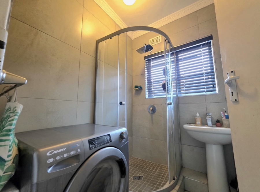 3 Bedroom Property for Sale in Amanzimtoti KwaZulu-Natal
