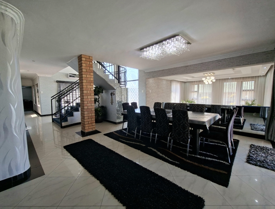 5 Bedroom Property for Sale in Somerset Park KwaZulu-Natal