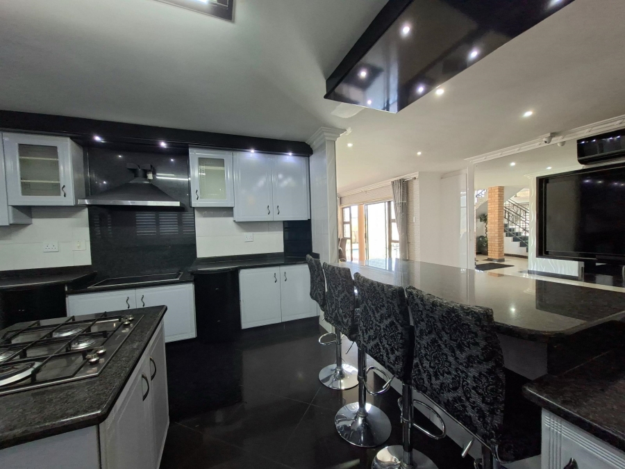5 Bedroom Property for Sale in Somerset Park KwaZulu-Natal