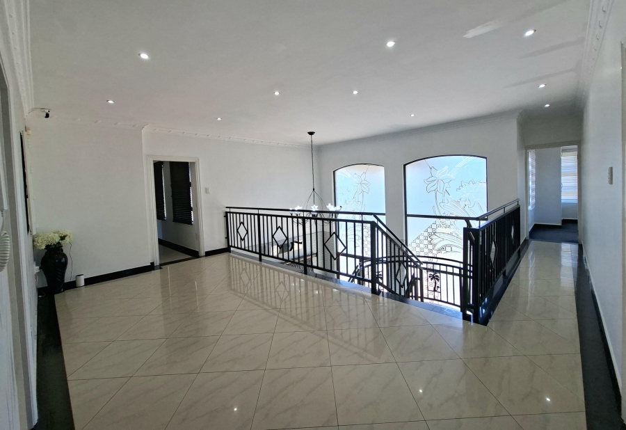 5 Bedroom Property for Sale in Somerset Park KwaZulu-Natal