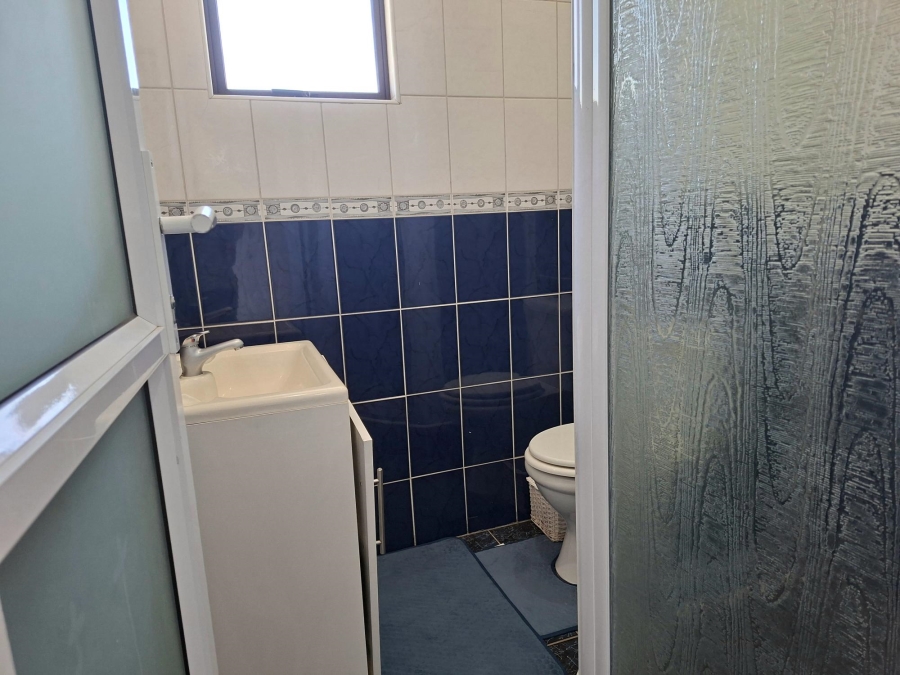 5 Bedroom Property for Sale in Somerset Park KwaZulu-Natal