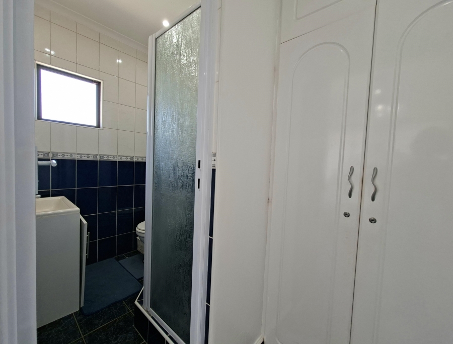 5 Bedroom Property for Sale in Somerset Park KwaZulu-Natal