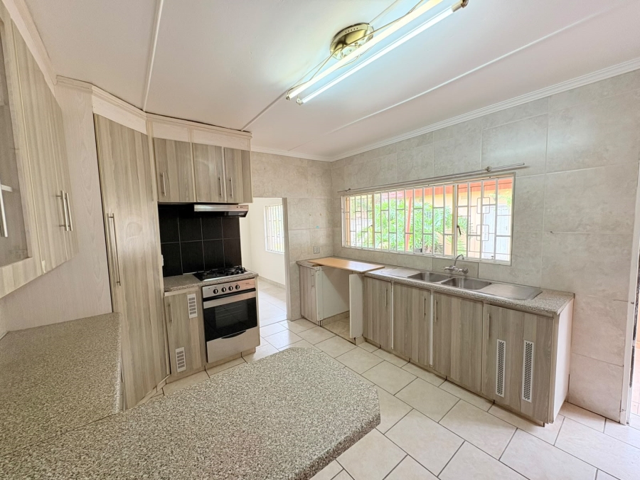 To Let 3 Bedroom Property for Rent in Pioneer Park KwaZulu-Natal