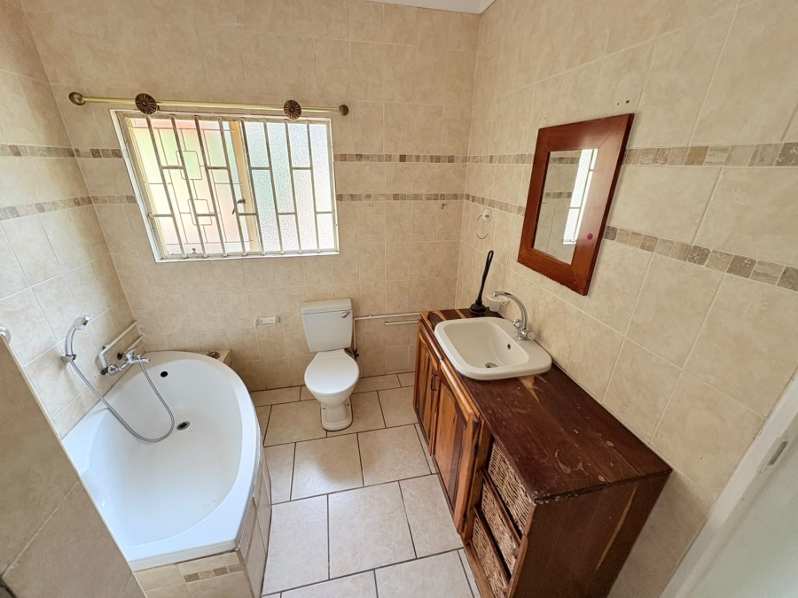 To Let 3 Bedroom Property for Rent in Pioneer Park KwaZulu-Natal