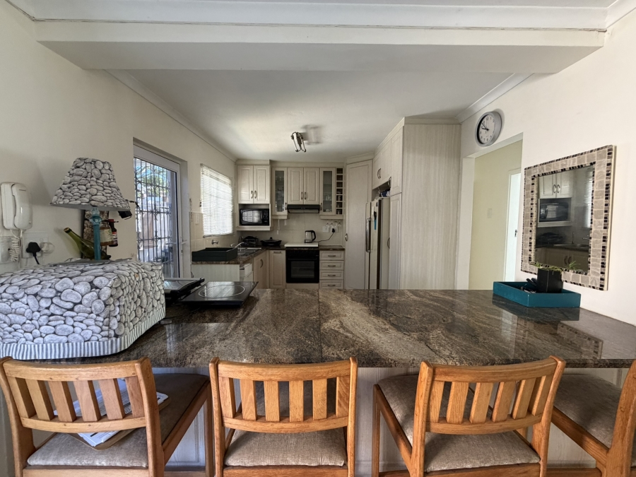 4 Bedroom Property for Sale in Scottburgh Central KwaZulu-Natal