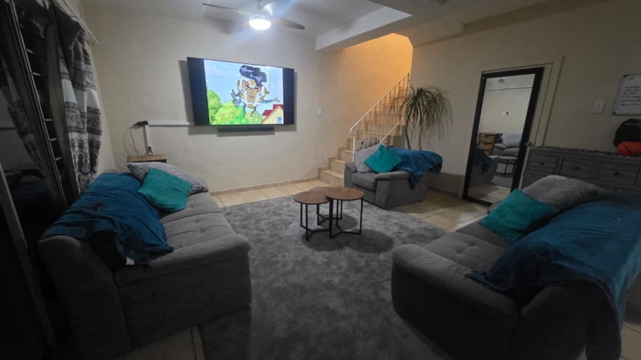 To Let 3 Bedroom Property for Rent in Shakas Rock KwaZulu-Natal