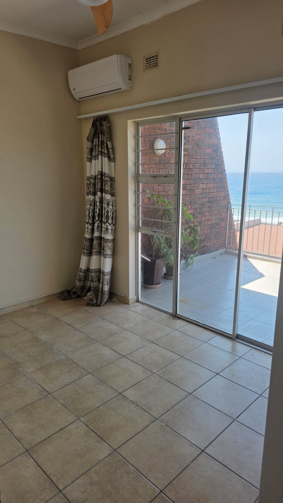 To Let 3 Bedroom Property for Rent in Shakas Rock KwaZulu-Natal