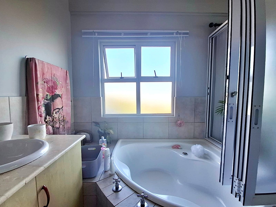 3 Bedroom Property for Sale in La Mercy KwaZulu-Natal