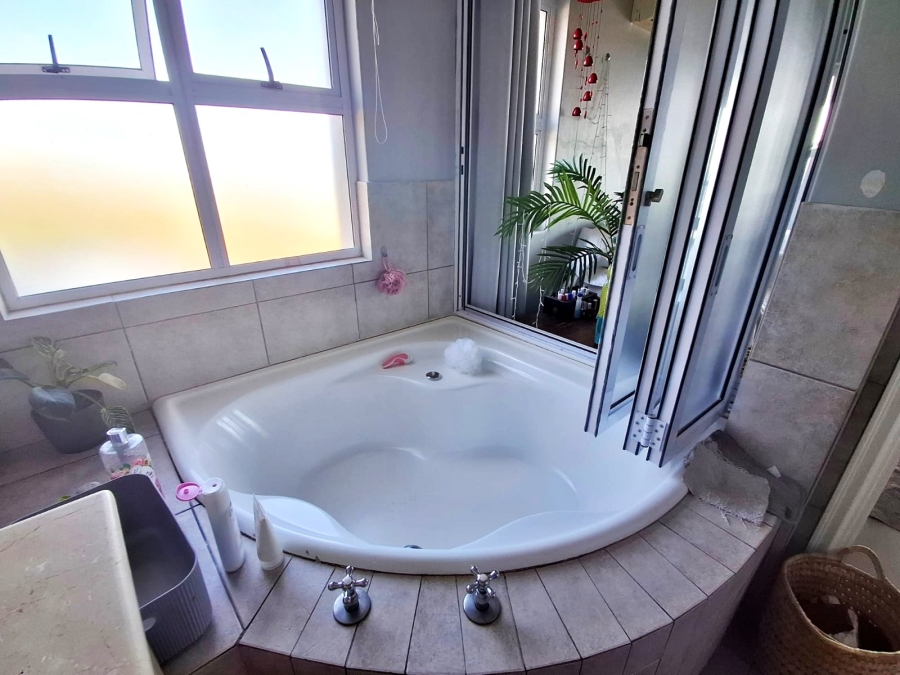 3 Bedroom Property for Sale in La Mercy KwaZulu-Natal