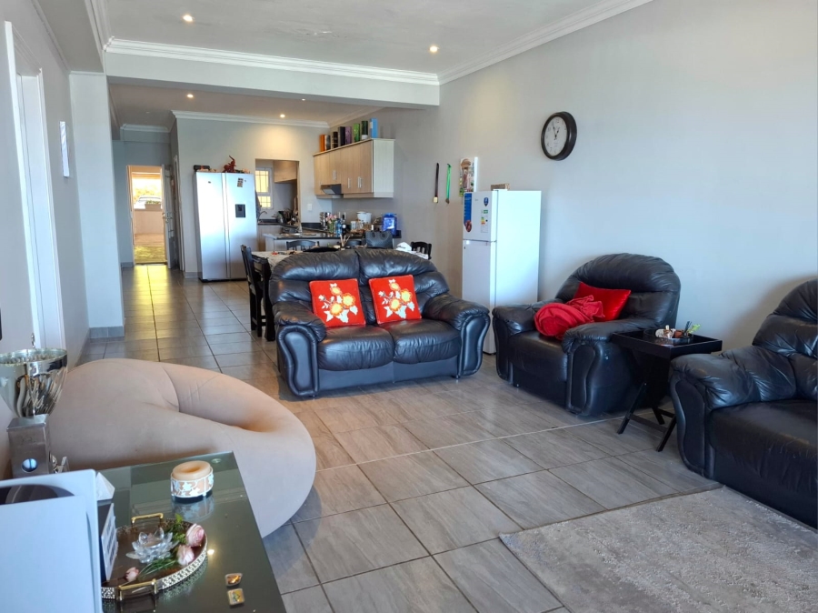 2 Bedroom Property for Sale in La Mercy KwaZulu-Natal