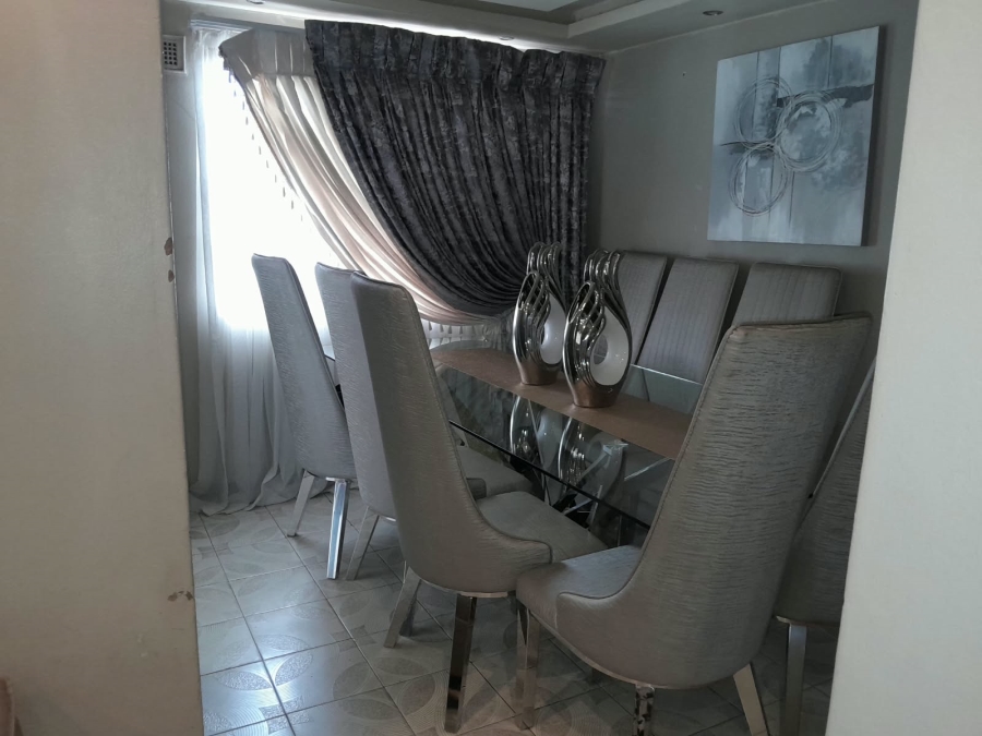 3 Bedroom Property for Sale in Orient Hills KwaZulu-Natal