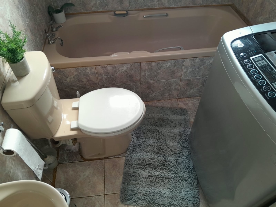 3 Bedroom Property for Sale in Orient Hills KwaZulu-Natal